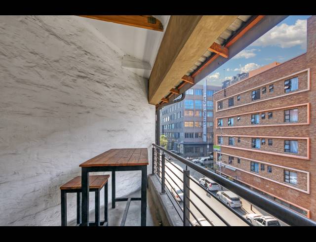 0.5 BEDROOM APARTMENT FOR SALE IN MABONENG